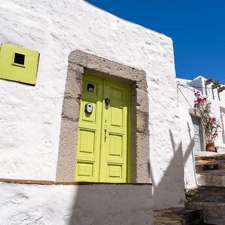 Vintage White House Patmos Apartment Luaran gambar
