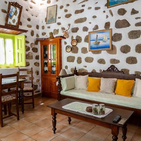 Vintage White House Patmos Apartment Luaran gambar