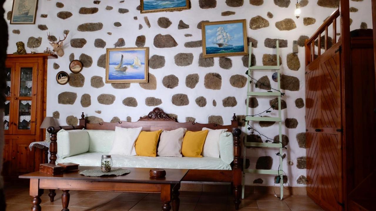 Vintage White House Patmos Apartment Luaran gambar
