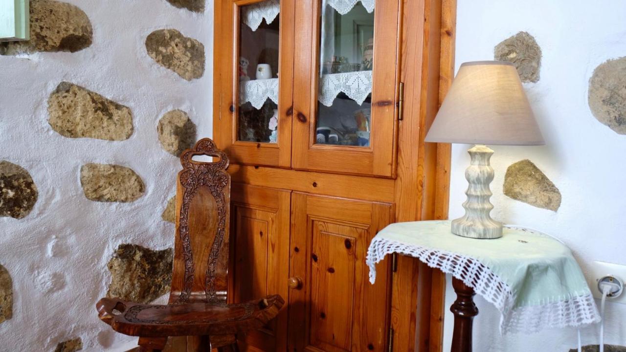 Vintage White House Patmos Apartment Luaran gambar